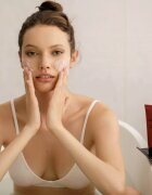 AHAVA Apple of Sodom enzymatický peeling pro rozjasnění a vyhlazení pleti 100 ml