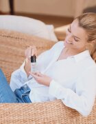 AHAVA Hyaluronic Acid Serum hydratační pleťové sérum s kyselinou hyaluronovou 30 ml