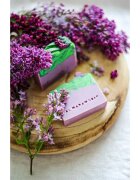 Almara Soap Fancy Lilac Blossom ručně vyráběné mýdlo 100 g
