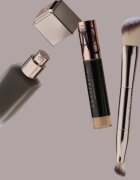 Anastasia Beverly Hills Impeccable Foundation & Face Brush oboustranný univerzální štětec na make-up 1 ks