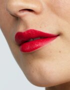 Antipodes Moisture-Boost Natural Lipstick vyživující rtěnka odstín Forest Berry Red 4 g
