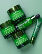 Apivita Bee Radiant Eye Cream oční krém pro korekci tmavých kruhů a vrásek 15 m