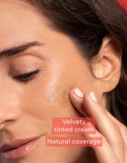 Apivita Bee Sun Safe Anti-Spot and Anti-Age Tinted Face Cream SPF50 ochranný tónovací krém na obličej SPF 50 odstín Tinted 50 ml