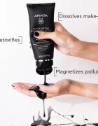 Apivita Cleansing Black Detox Cleansing Gel čisticí gel s aktivním uhlím na obličej a oči 150 ml