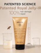 Apivita Royal Jelly Elixir Replumping Conditioning Mask kondicionér a maska 2 v 1 150 ml