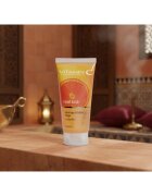 Arganicare Vitamin C Facial Scrub pleťový peeling s vitaminem C 150 ml
