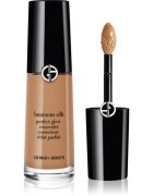Armani Luminous Silk Concealer rozjasňující korektor odstín 8 12 ml