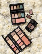 ARTDECO Beauty Box Magnum magnetická kazeta na oční stíny tvářenky a krycí krém 5120 1 ks