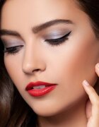 ARTDECO Eyeshadow Pearl oční stíny pro vložení do paletky s perleťovým leskem odstín 04 Pearly Mystical Grey 08 g