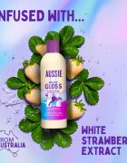 Aussie Oh My Gloss Shampoo šampon pro lesk a hebkost vlasů 300 ml