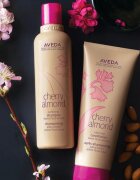 Aveda Cherry Almond Softening Shampoo vyživující šampon pro lesk a hebkost vlasů 1000 ml