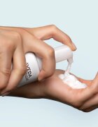 Aveda Phomollient™ Styling Foam stylingová pěna pro definici a tvar účesu pro jemné až normální vlasy 200 ml