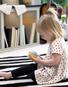 Baby Einstein Discovery Radio™ HAPE hudební hračka 6m+ 1 ks