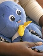 Baby Einstein Octoplush™ hudební hračka 3m+ 1 ks