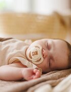BabyOno Take Care Symmetrical Silicone Soothers dudlík Day & Night 0-6m 2 ks