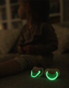 BabyOno Take Care Symmetrical Silicone Soothers dudlík Day & Night 18m+ 2 ks