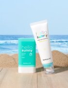 Banila Co. hello sunny Fresh Essence Sun Stick lehký ochranný krém na obličej SPF 50+ 50 ml