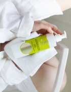 BasicLab Dermocosmetics Dermatis čisticí sprchový gel proti akné 300 ml