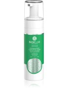 BasicLab Dermocosmetics Micellis jemná čisticí pěna pro mastnou pleť se sklonem k akné 150 ml