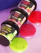 Beauty Jar Raspberry Blush osvěžující tělový peeling 200 g