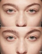 Bobbi Brown Natural Brow Shaper gel na obočí odstín Mahogany 44 ml