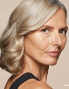 Bobbi Brown Skin Concealer Stick korektor v tyčince odstín Warm Beige 3 g
