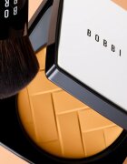 Bobbi Brown Vitamin Enriched Pressed Powder kompaktní pudr s hydratačním účinkem odstín Yellow 8 g