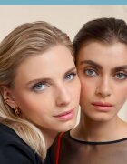 Bourjois Twist Up The Volume řasenka pro objem s kartáčkem 2 v 1 odstín 22 Black Balm 8 ml