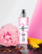 Bruno Banani Pure Woman Cheeky Casis parfémovaný sprej na tělo a vlasy pro ženy 250 ml