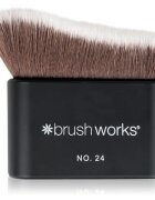 Brushworks Blending Face & Body Brush kabuki štětec na tvář a tělo typ NO. 24 1 ks