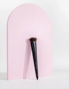 Brushworks Flat Top Contour Brush štětec na konturování typ NO. 11 1 ks