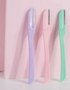 Brushworks Precision Eyebrow Razor Pastel břitva na obočí