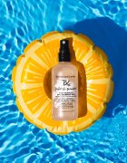 Bumble and bumble Pret-À-Powder Post Workout Dry Shampoo Mist osvěžující suchý šampon ve spreji 120 ml