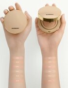 Burberry Beyond Wear Perfecting Matte Cushion dlouhotrvající make-up v houbičce SPF 15 odstín Fair Warm 10 14 g