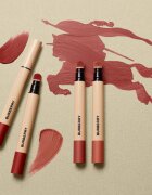 Burberry Brit Matte Veil matná hydratační tekutá rtěnka odstín English Oak 652 3 ml