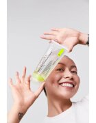 Carbon Theory Salicylic Acid jemný exfoliační gel s hydratačním účinkem 200 ml