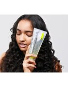 Carbon Theory Salicylic Acid jemný exfoliační gel s hydratačním účinkem 200 ml