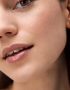 Catrice Aura Drop Lip Elixir olej na rty s vyživujícím účinkem odstín 010 Sparkle Served 4 ml