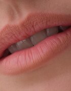 Catrice Blur-Real konturovací tužka na rty s efektem rozostření odstín 060 Curved 0.8 g