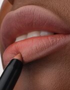 Catrice Blur-Real konturovací tužka na rty s efektem rozostření odstín 060 Curved 0.8 g