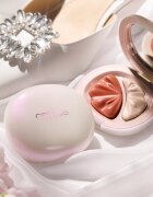 Catrice Brides & Besties tvářenka s rozjasňovačem odstín C01 Vow To Glow 8.5 g