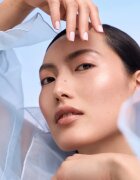 Catrice Cloud Tint Cushion Highlighter tekutý rozjasňovač v houbičce odstín C010 Stay Halo’d 4 g