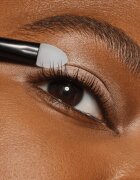Catrice Effect Eyeshadow Duo Brush oboustranný štětec na oční stíny 1 ks