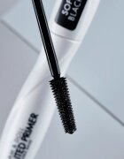 Catrice Glam & Doll Tinted Primer podkladová báze pod řasenku černá 10 ml