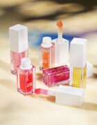 Catrice Glossing Glow tónovací olej na rty odstín 020 - Drama Mama 4 ml