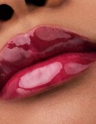 Catrice Glossing Glow tónovací olej na rty odstín 020 - Drama Mama 4 ml