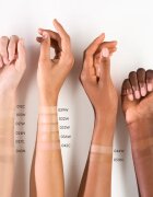 Catrice Invisible Cover Cushion Foundation matující make-up v houbičce SPF 30 odstín 033W 10 g