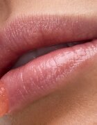 Catrice Jelly Spark Lip Balm tónující balzám na rty pro třpytivý lesk odstín 030 Glitter BAE 2.5 g