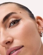 Catrice Jewel Glide Effect Eye Pencil voděodolná tužka na oči pro třpytivý lesk odstín 010 Black Diamond 1.5 g