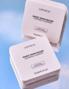 Catrice Magic Shine Eraser Cooling Cushion matující podkladová báze s chladivým účinkem odstín C010 Cool Cloud 10.5 g